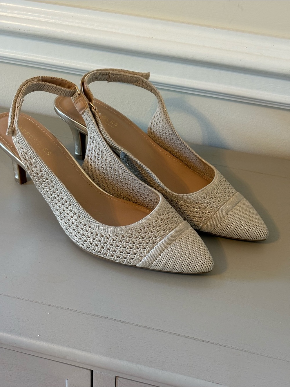 AEROSOLES Beige Knit Slingback Pointed-Toe Heels